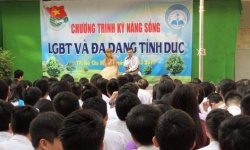 Làm gì để trả lại sự công bằng cho học sinh LGBT?