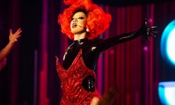 Drag Queen: Nơi những cánh bướm được sống trọn với giới tính