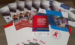 Ngày Thế giới phòng, chống HIV/AIDS 1/12: 'Liều thuốc' bình đẳng